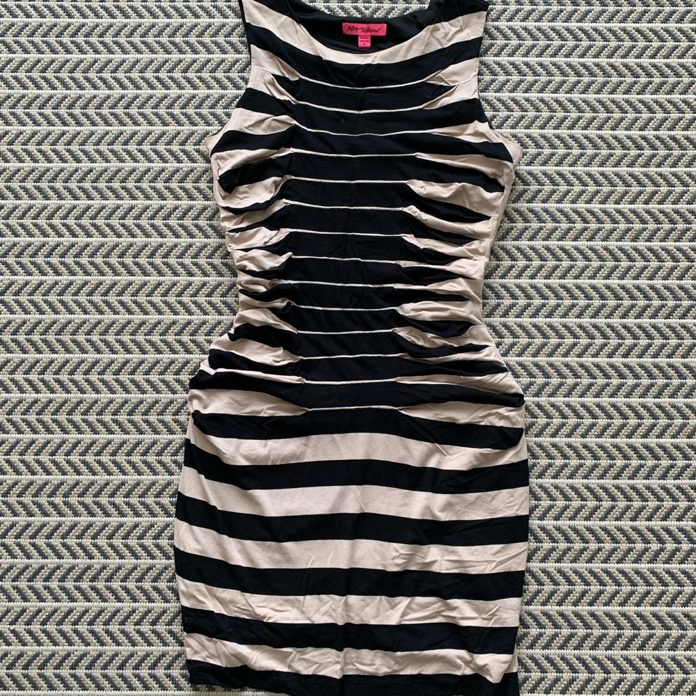 Betsey Johnson Bodycon Dress - Picture 2 of 8